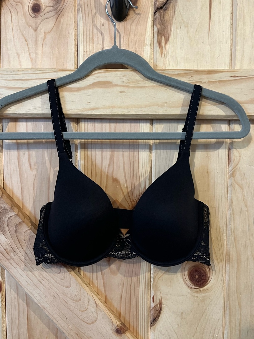 Maidenform T-Shirt Bra Black Lace 34D